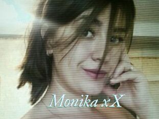Monika_xX