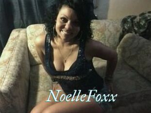 Noelle_Foxx