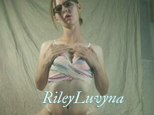 RileyLuvyna